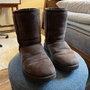 Classic short Ugg boots